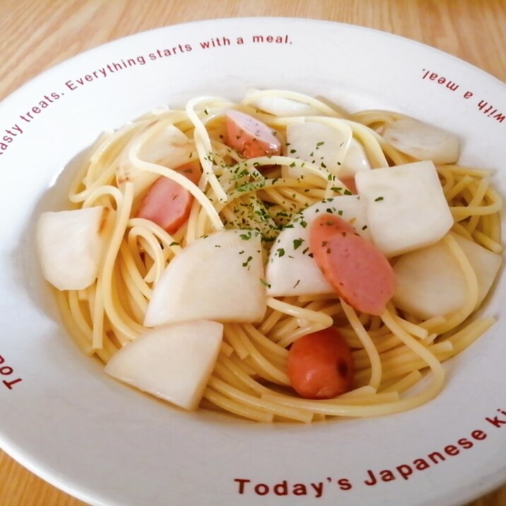 かぶとウインナーのコンソメパスタ